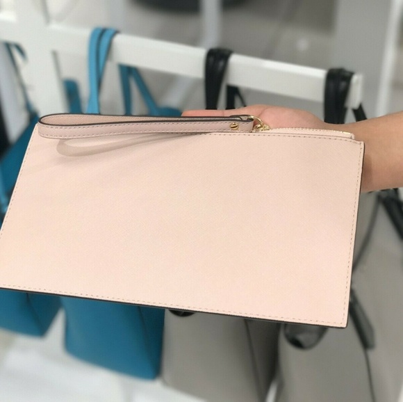 Michael Kors Jet Set XL Zip Clutch Wristlet Ballet - Picture 3 of 3